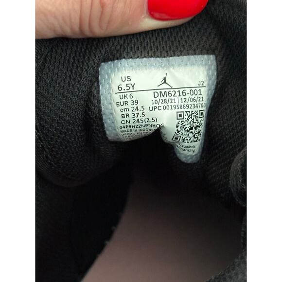 Nike Air Jordan 1 Black & White Mid Lace Up Athletic Sneaker Shoes Size 6.5 - Picture 12 of 12